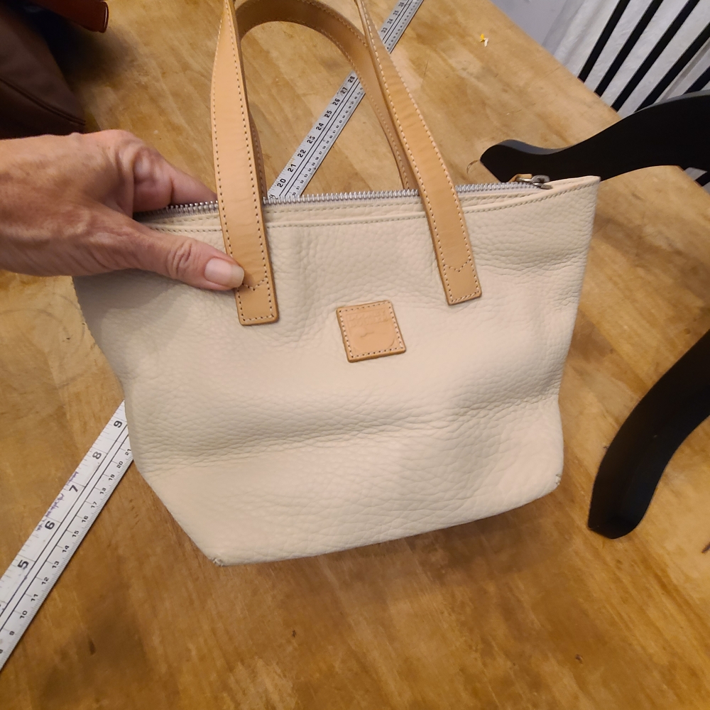Vintage Dooney & Bourke Cream Tote with Tan Handles